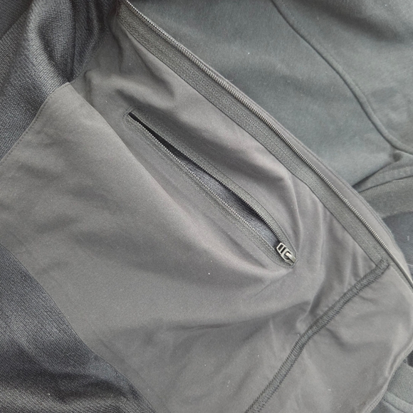 Lululemon Side Zipper Scuba Sweatshirt Workout Pullover Womens Medium Black - Picture 8 of 10